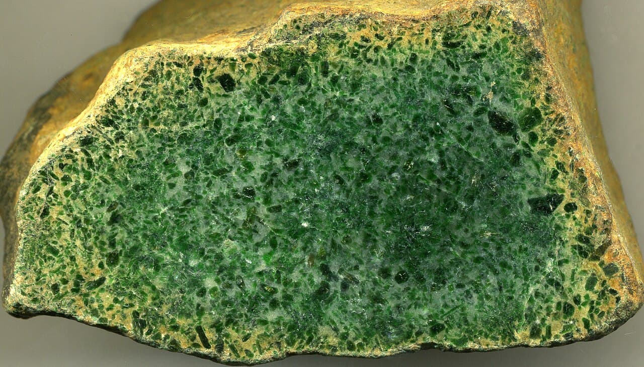 Rough jade