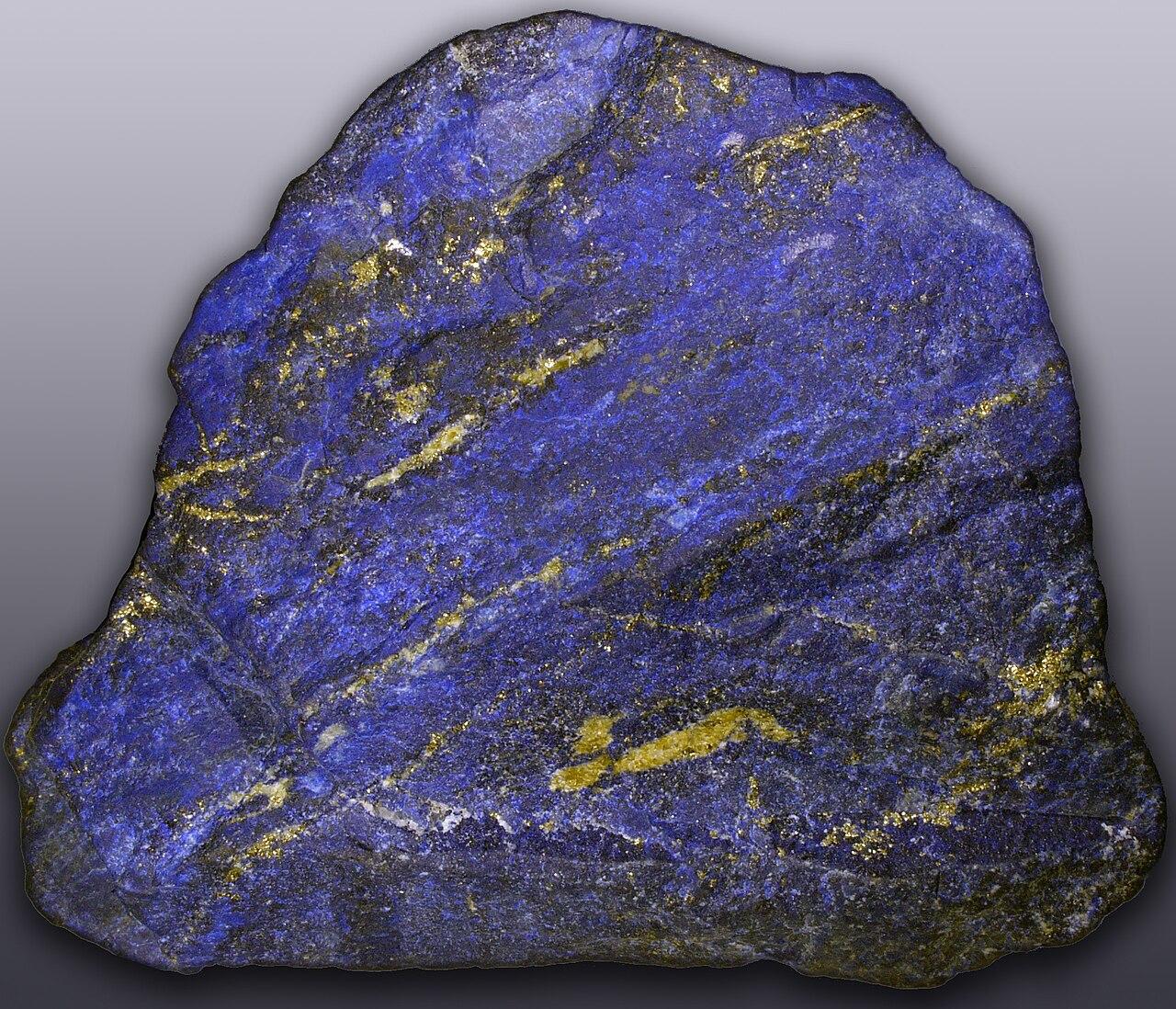 Rough lapis lazuli